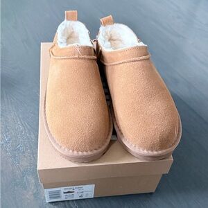(NEW)Cozy Suede-Look Slip-On Shearling Lined Slippers — Camel